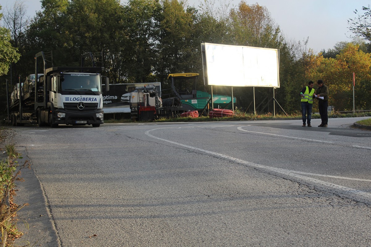 Lintzirin atzeko barne-errepidea konpontzen hasi da Udala