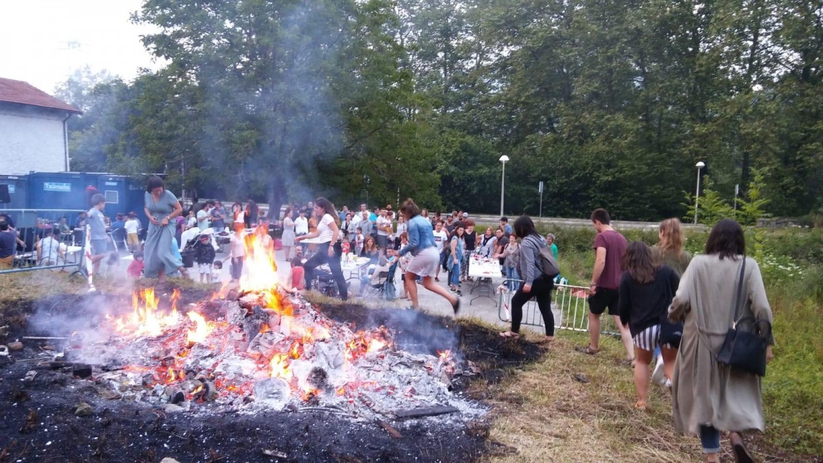 Sanjuan sua egiteko baimena eskatu daiteke hilaren 19a arte. SUAK BERTAN BEHERA