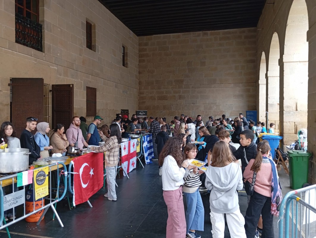 80 ekintzatik gora prestatu dituzte azarorako